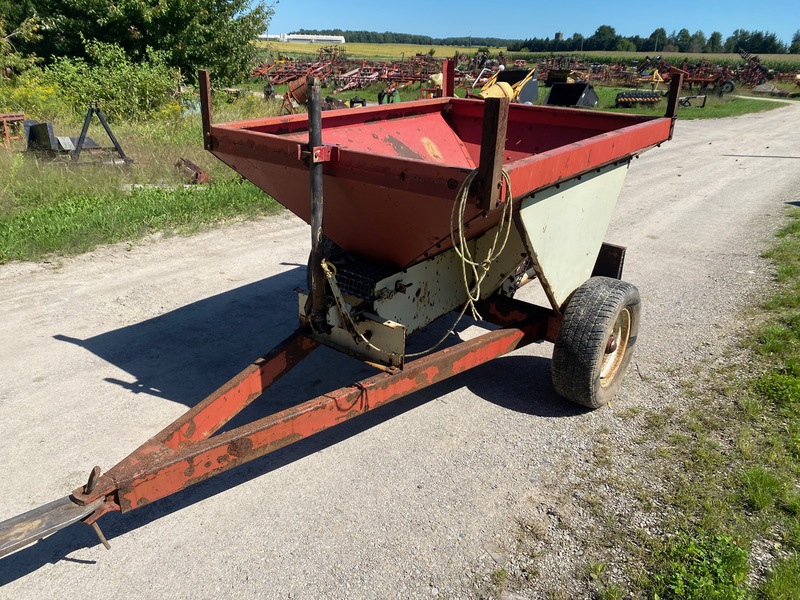 Chemical/Fertilizer Application  Lilliston Speed-Spred Fertilizer Spreader - 1 Ton Photo